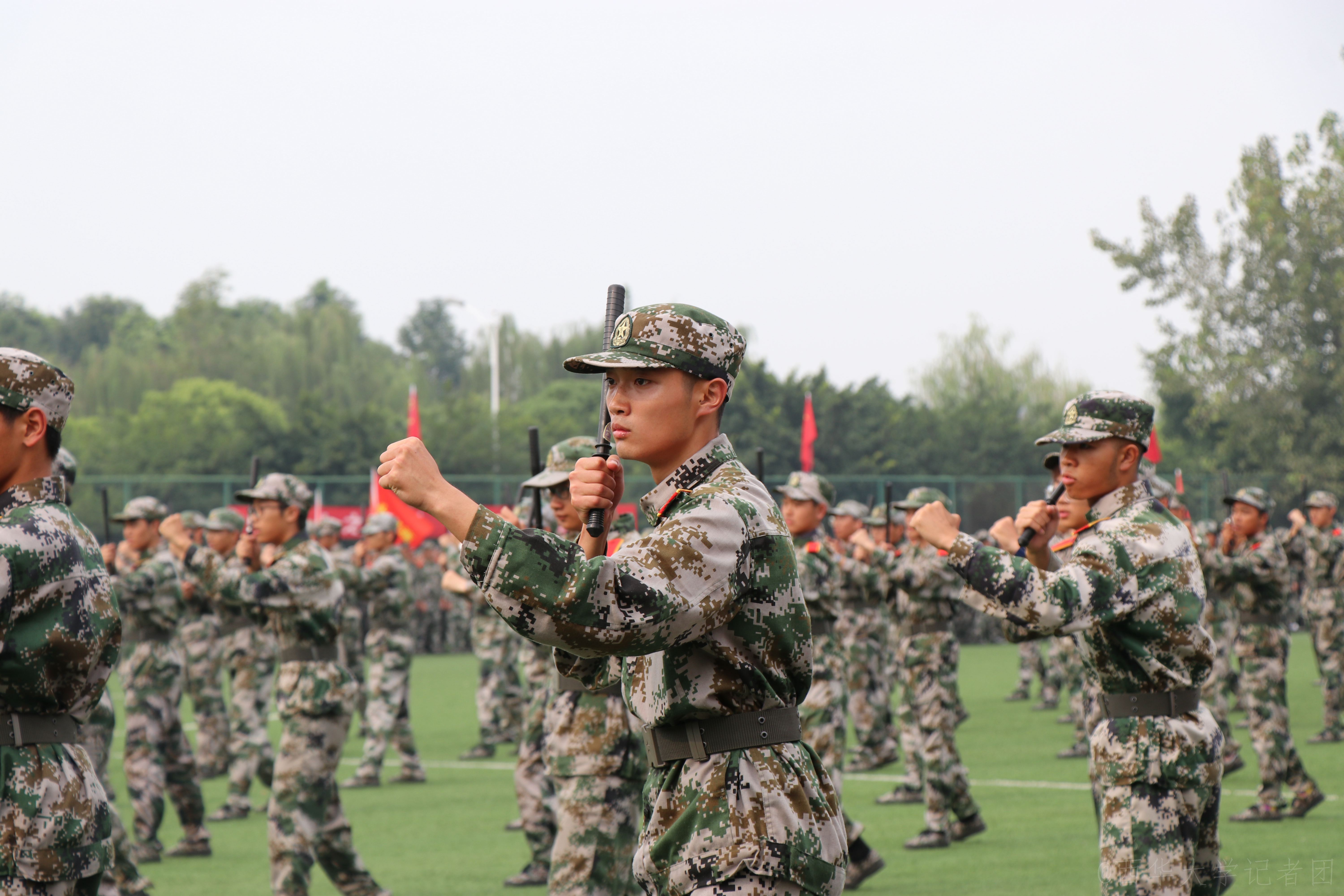 西華大學舉行2019級軍訓結業典禮